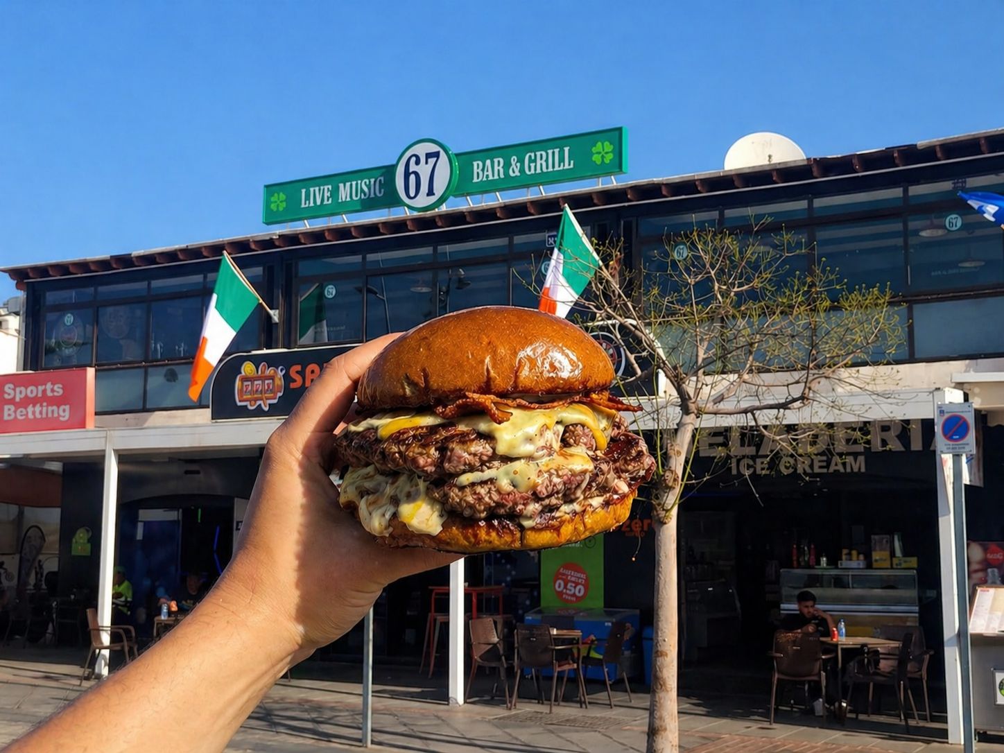 Burger at Bar 67